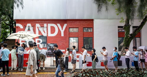 科技早报 华为重夺中国手机市场桂冠，AI竞赛再升级